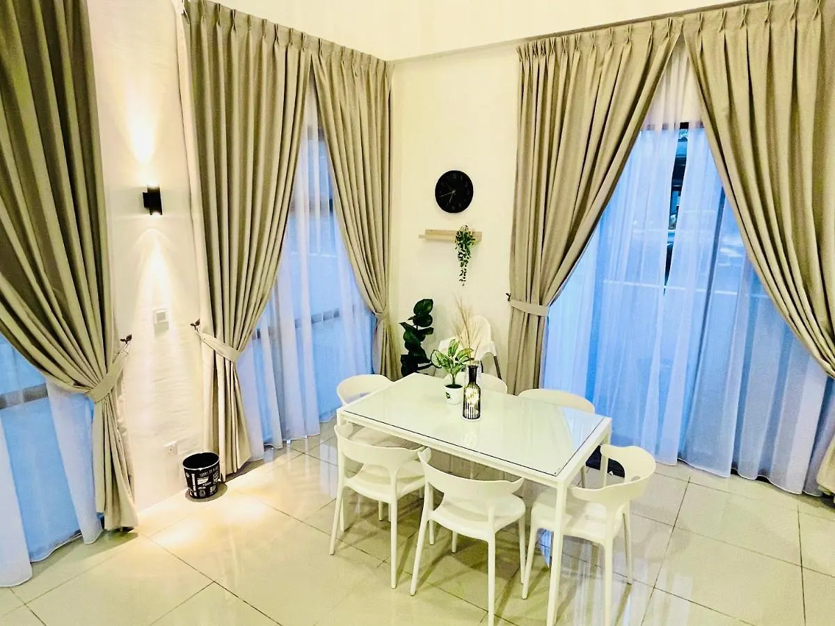 The Cove Premium Suites 7-13Pax By Iwh Suites Ipoh 0*,  Malaysia