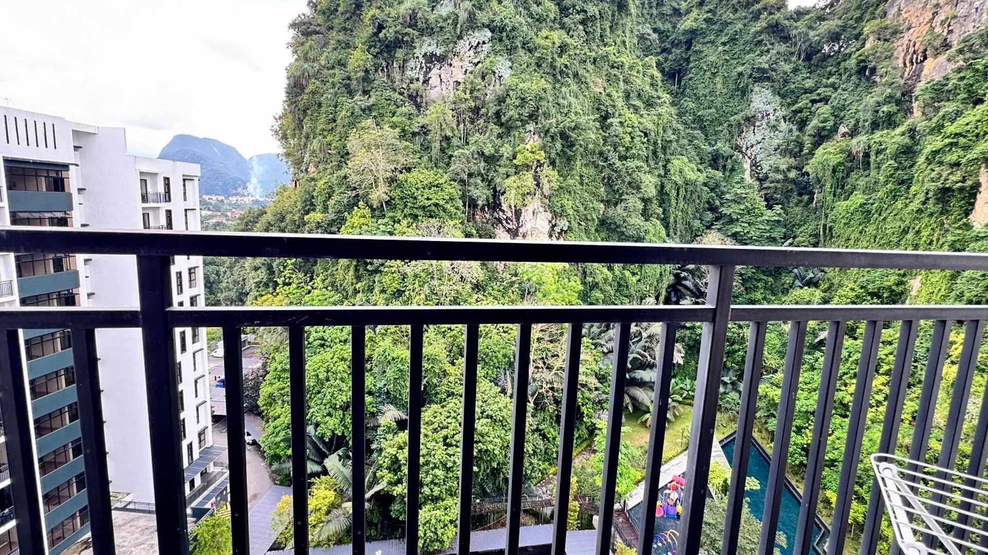 Apartment The Cove Premium Suites 7-13Pax By Iwh Suites Ipoh