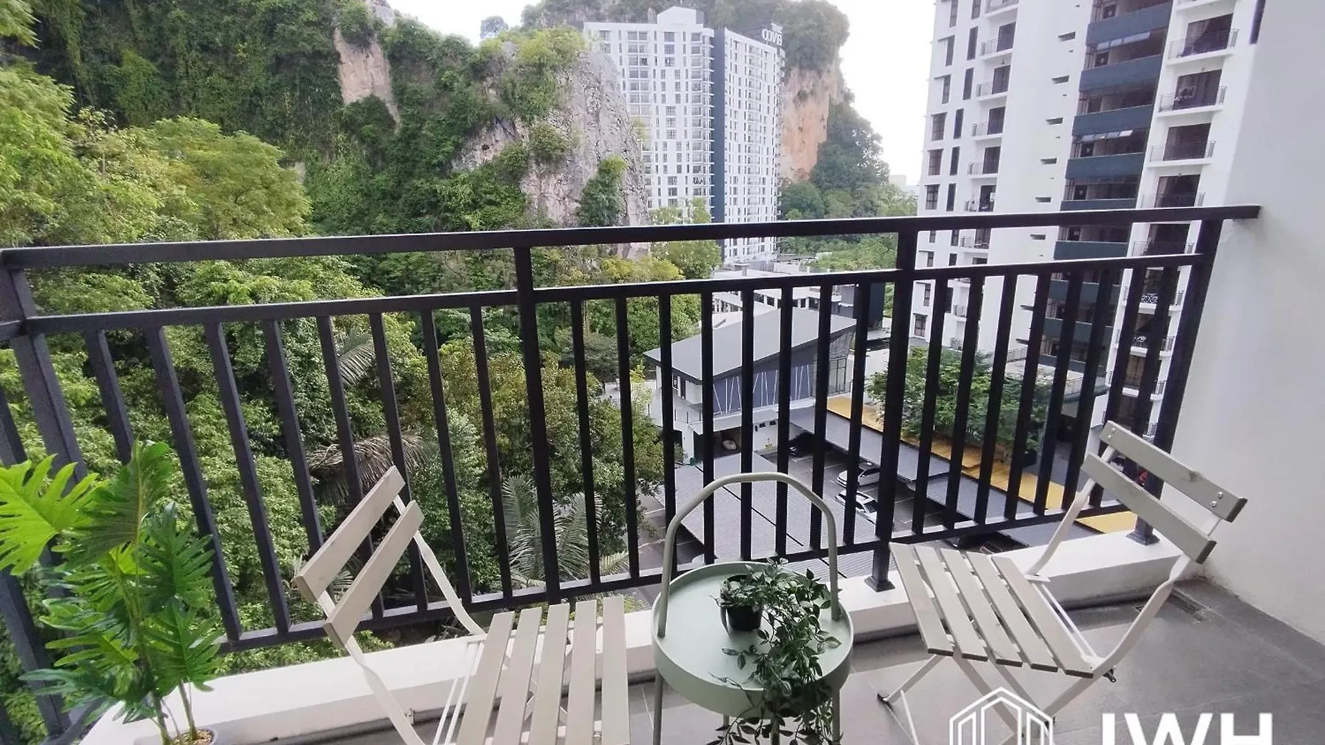 The Cove Premium Suites 7-13Pax By Iwh Suites Ipoh Apartment