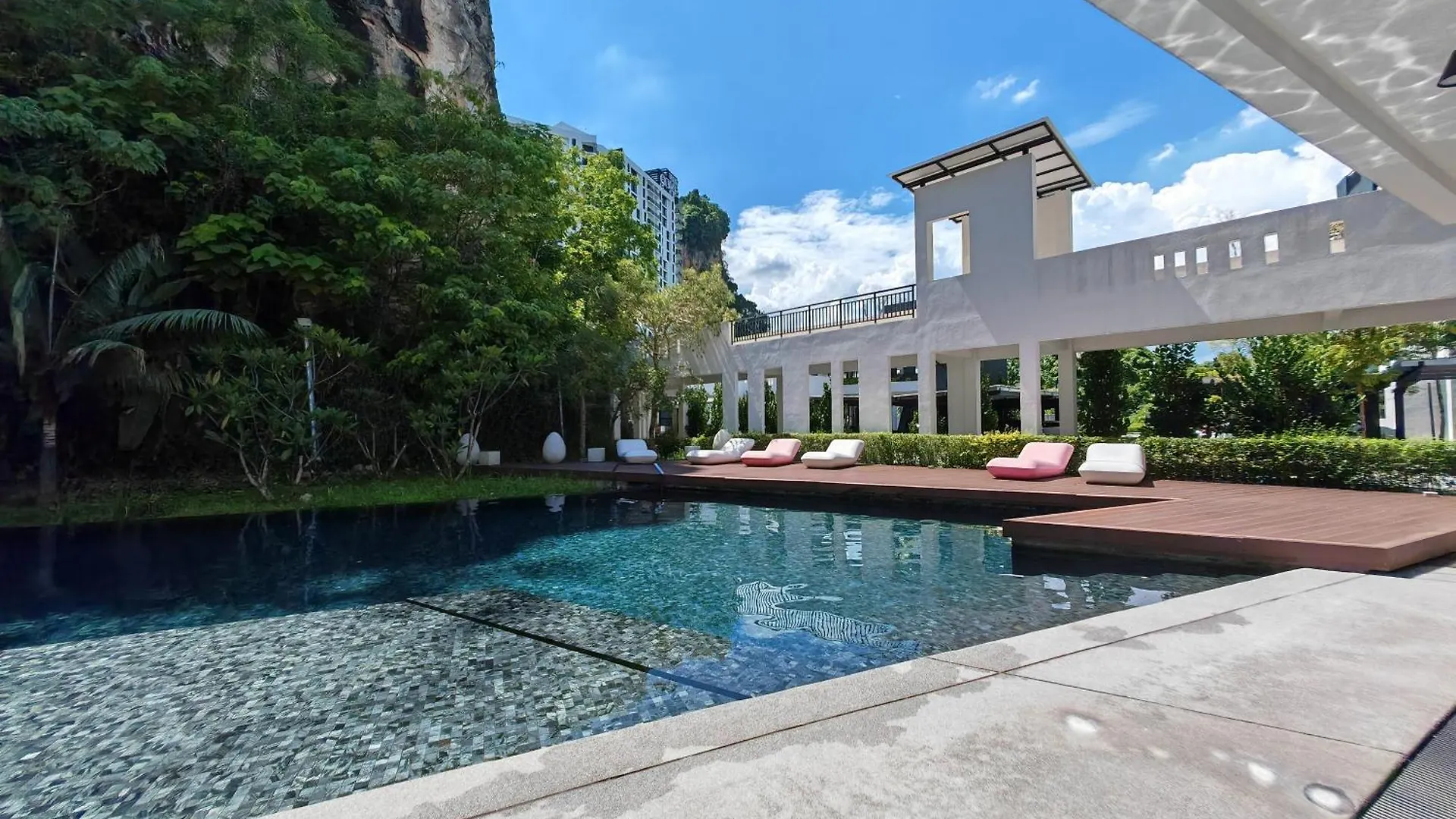 The Cove Premium Suites 7-13Pax By Iwh Suites Ipoh Apartment